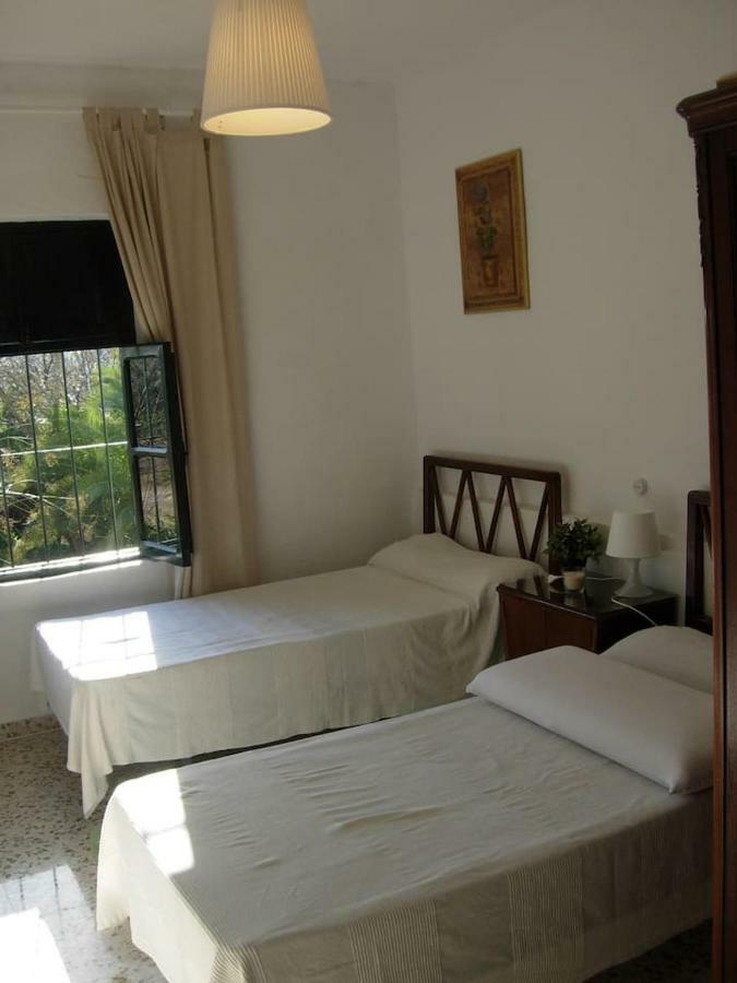 Casa en la campiña sevillana con piscina exclusiva Écija Esterno foto